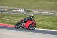cadwell-no-limits-trackday;cadwell-park;cadwell-park-photographs;cadwell-trackday-photographs;enduro-digital-images;event-digital-images;eventdigitalimages;navarra;no-limits-trackdays;peter-wileman-photography;racing-digital-images;trackday-digital-images;trackday-photos